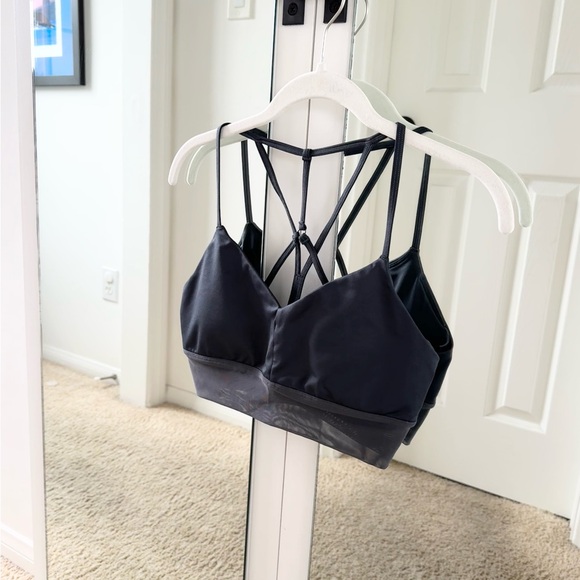 ALO Set: Faux Leather Airbrush High Waist Leggings Black - S. Lavish Bra - M - Picture 7 of 7